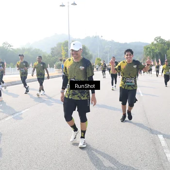 Runner Photo 6926620