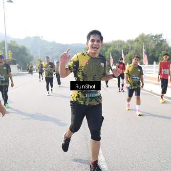 Runner Photo 6926636