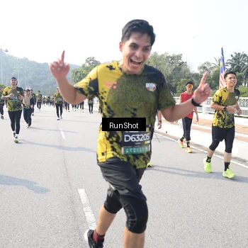Runner Photo 6926640
