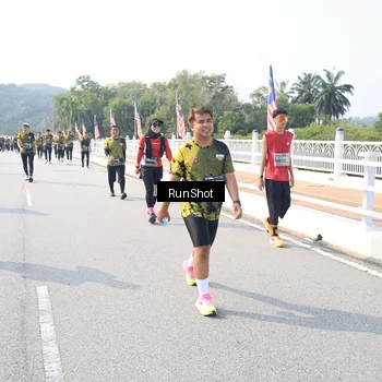 Runner Photo 6926645