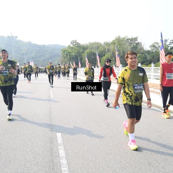 Runner Photo 6926653