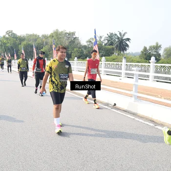 Runner Photo 6926654