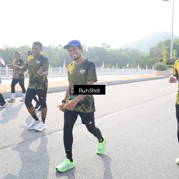Runner Photo 6926657