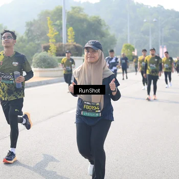 Runner Photo 6926665