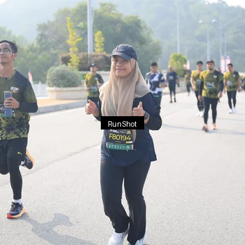 Runner Photo 6926667