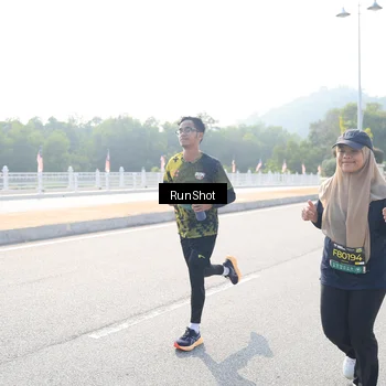 Runner Photo 6926671