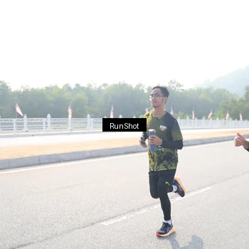 Runner Photo 6926674