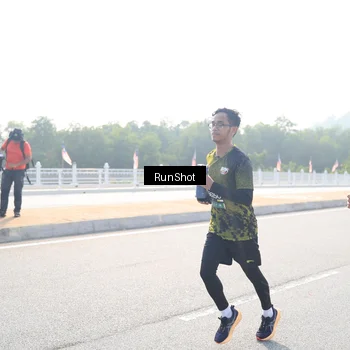 Runner Photo 6926676