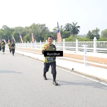 Runner Photo 6926680
