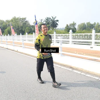 Runner Photo 6926691