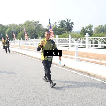Runner Photo 6926694