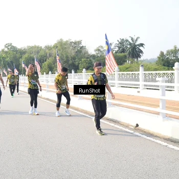 Runner Photo 6926724