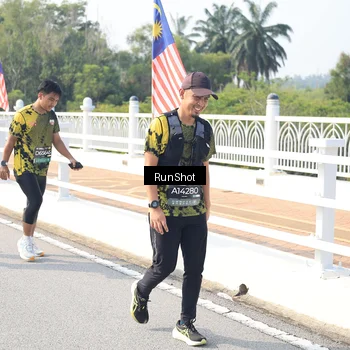 Runner Photo 6926728