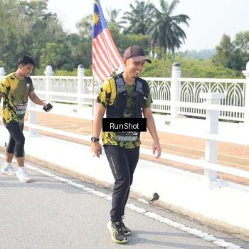 Runner Photo 6926731
