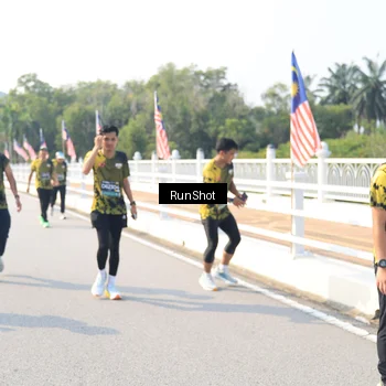 Runner Photo 6926735