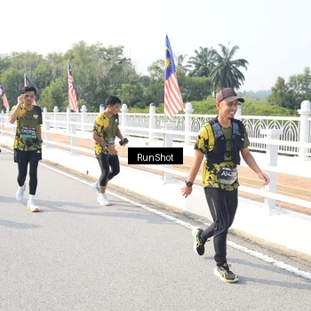 Runner Photo 6926740