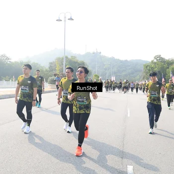 Runner Photo 6926741