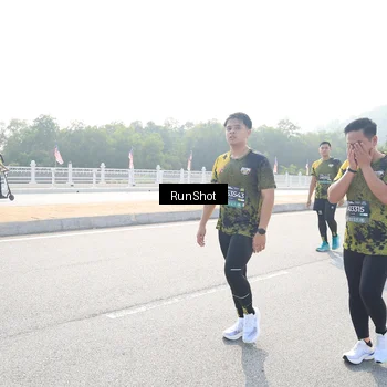 Runner Photo 6926755