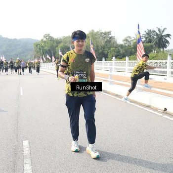 Runner Photo 6926761