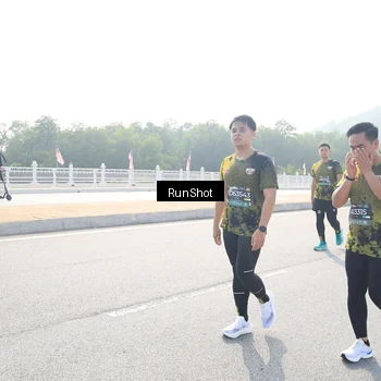 Runner Photo 6926763
