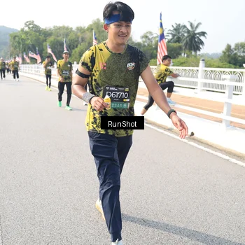 Runner Photo 6926765