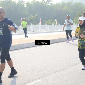 Runner Photo 6926799