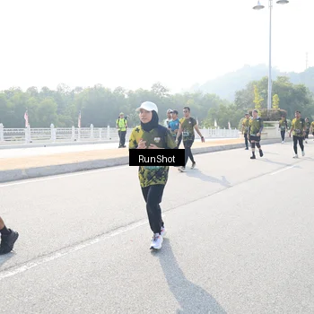 Runner Photo 6926818