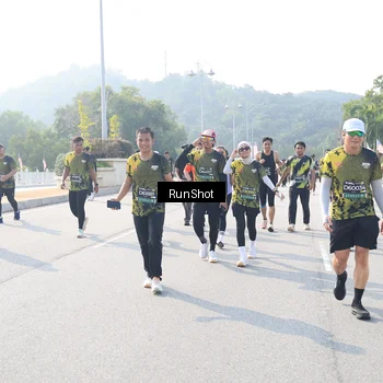 Runner Photo 6926835