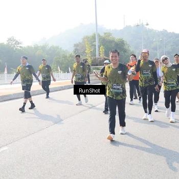 Runner Photo 6926839