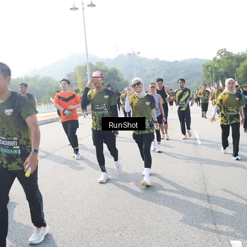 Runner Photo 6926847