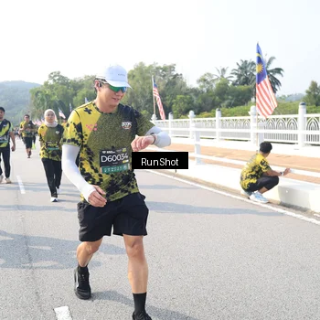 Runner Photo 6926850