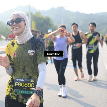 Runner Photo 6926864