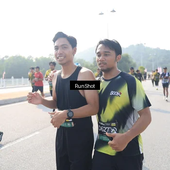 Runner Photo 6926900