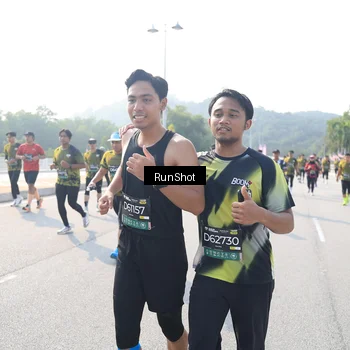 Runner Photo 6926906