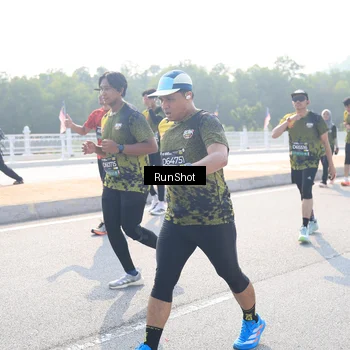 Runner Photo 6926921