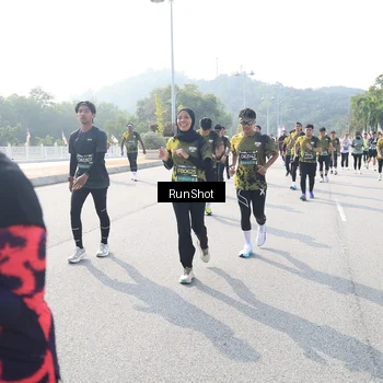 Runner Photo 6926955