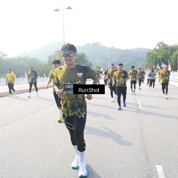 Runner Photo 6926969
