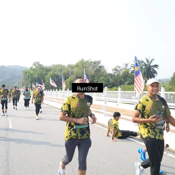 Runner Photo 6926975