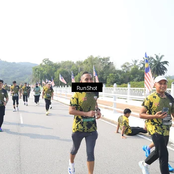 Runner Photo 6926979