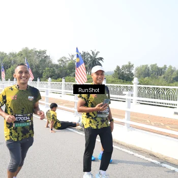 Runner Photo 6926981