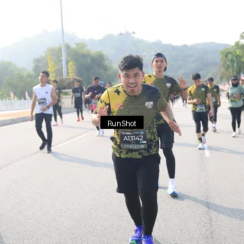 Runner Photo 6926990