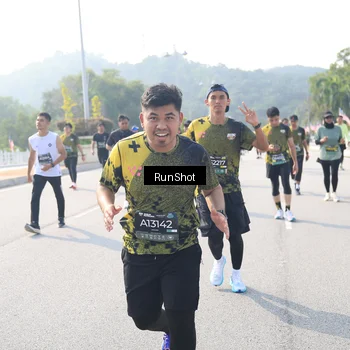 Runner Photo 6926992