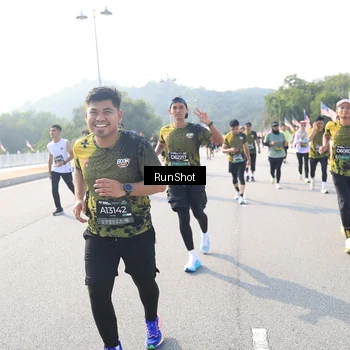 Runner Photo 6926993