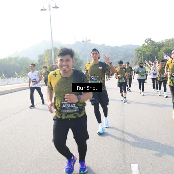 Runner Photo 6926996