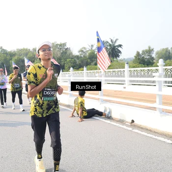 Runner Photo 6927004
