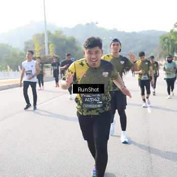 Runner Photo 6927005