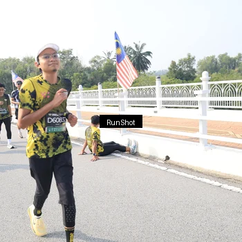 Runner Photo 6927007