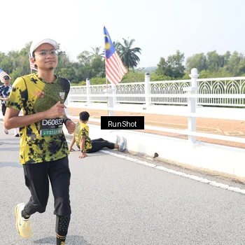 Runner Photo 6927011