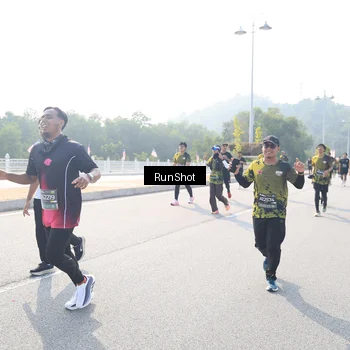 Runner Photo 6927015
