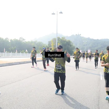 Runner Photo 6927016